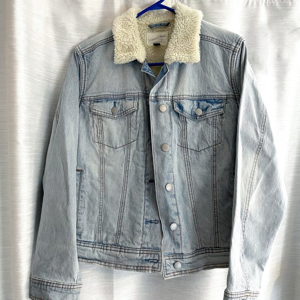 Old Navy Sherpa Lined Jean Jacket Size L